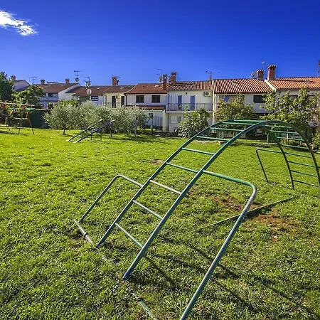 Сasa de vacaciones Charming Beachfront In *