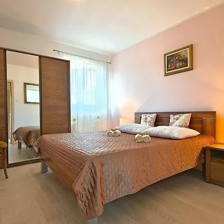 Charming Beachfront In * Porec