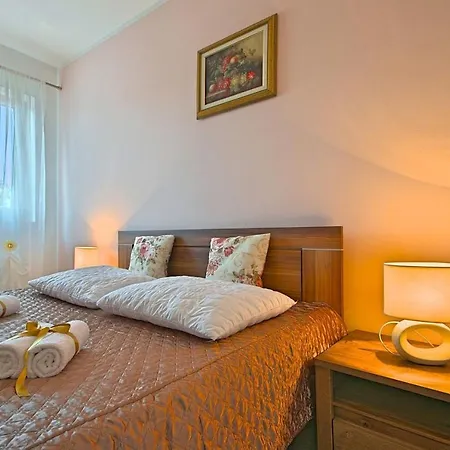 Charming Beachfront In Holiday home Porec