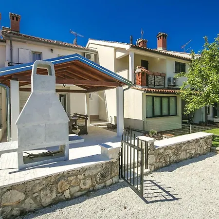 Holiday home Charming Beachfront In Porec